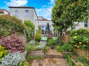Finchley Road, London, NW11