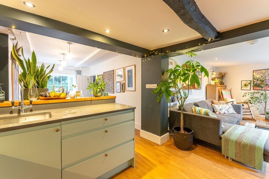 Kitchen To Moring