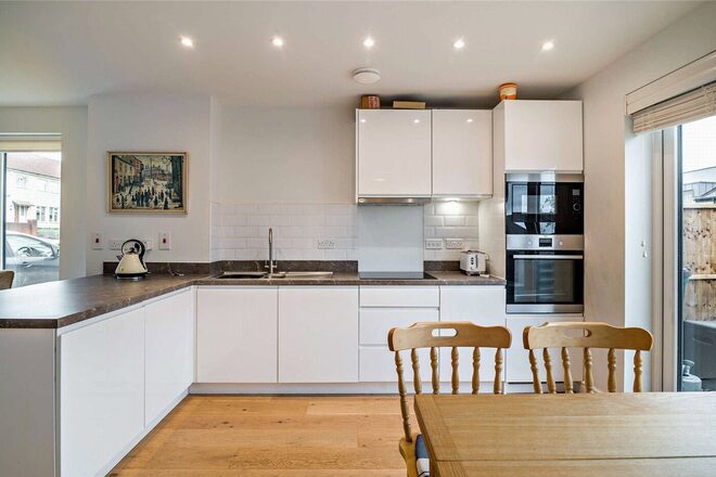 32 Crome Road, Bristol, BS7