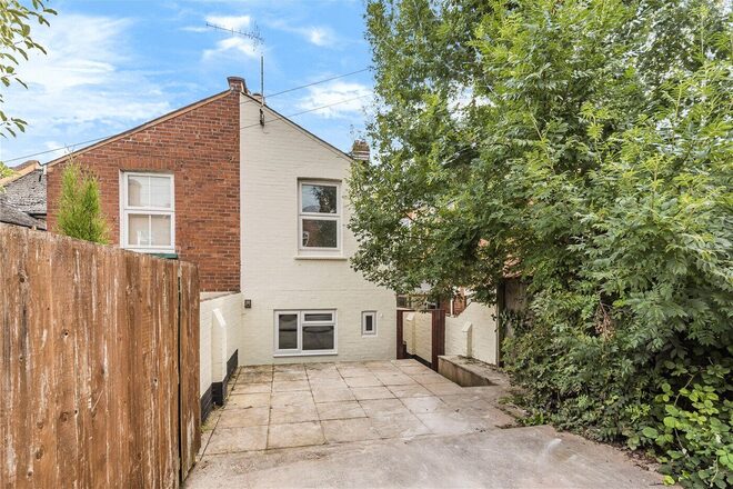 Pinhoe Road, Devon, EX4
