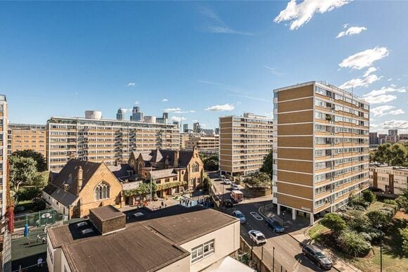 Churchill Gardens, London, SW1V