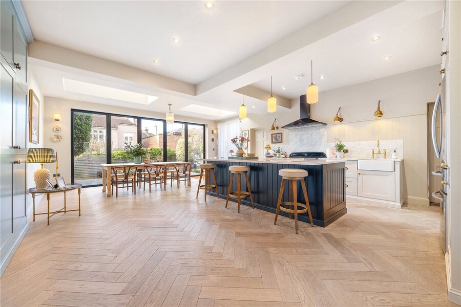 Kitchen/Dining