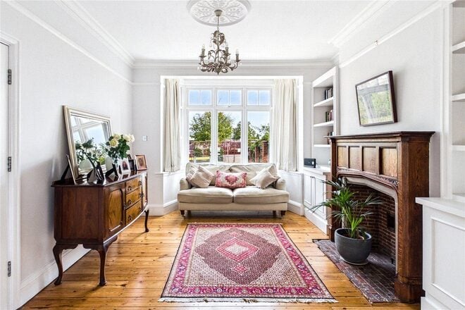 Upper Tulse Hill, London, SW2