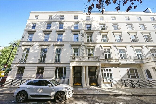 Cleveland Gardens, London, W2