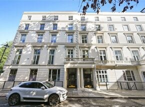 Cleveland Gardens, London, W2