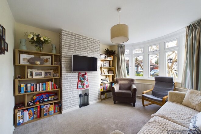 Northcote Avenue, Surbiton, KT5