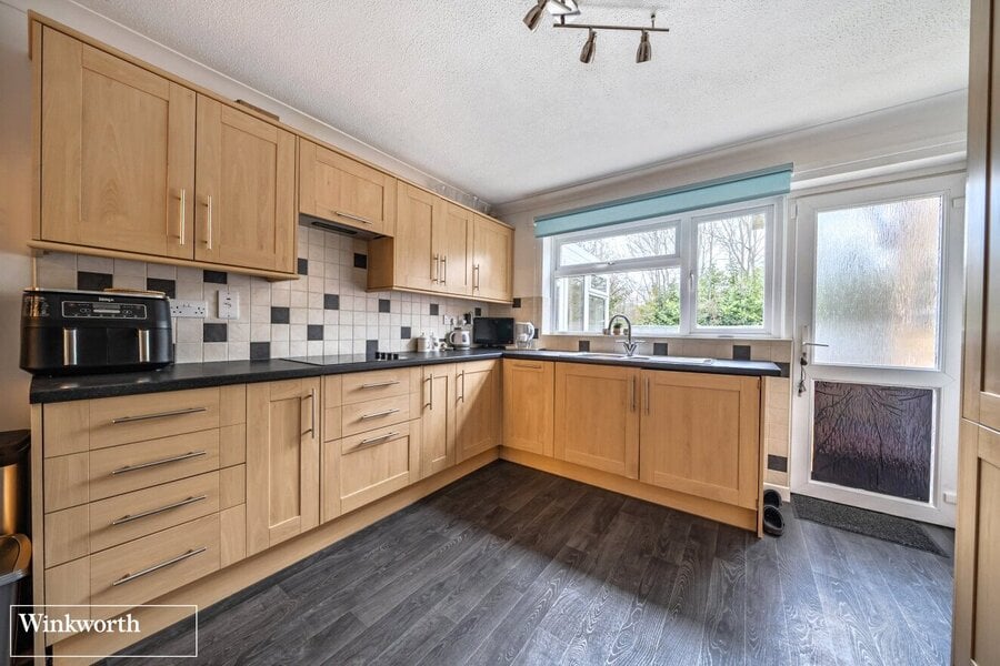 Kitchen/Breakfast Rm