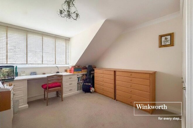 Woolsbridge Road, Ringwood, BH24