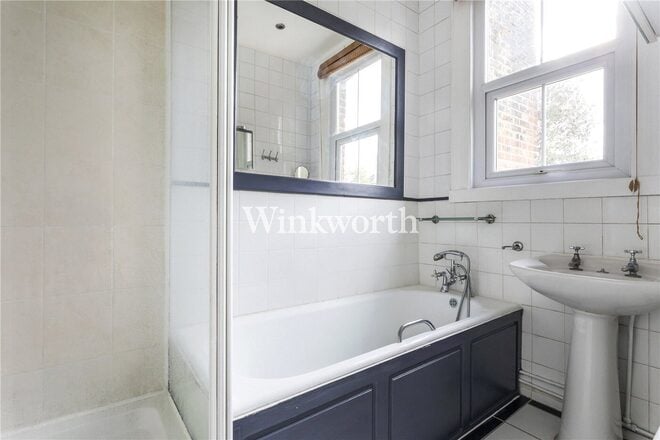 Bourne Hill, London, N13