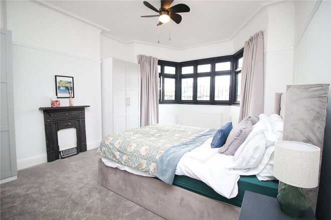 Kent View Avenue, Essex, SS9