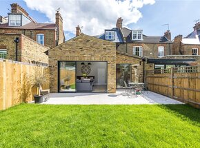 Criffel Avenue, London, SW2