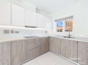 Hazylwood, Berkshire, RG40