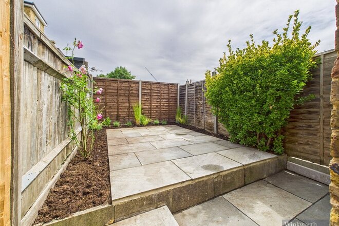 Villiers Road, Kingston upon Thames, KT1