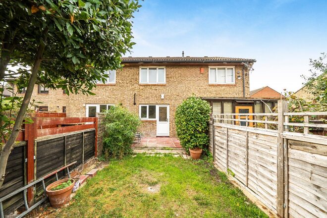 Barfreston Way, London, SE20
