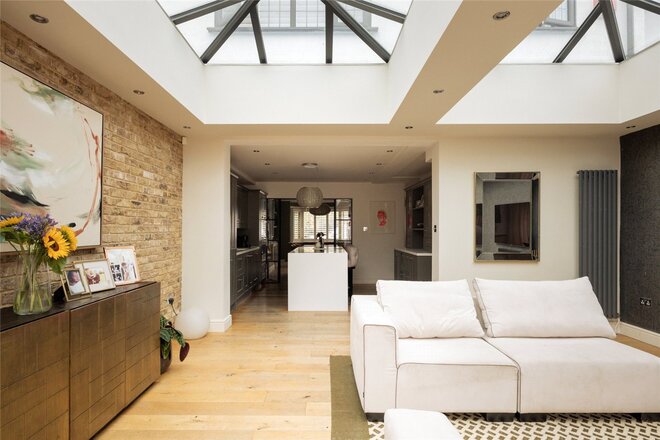 Kidbrooke Park Road, Blackheath, SE3