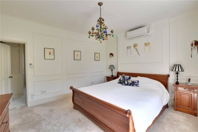 Shooters Hill Road, Blackheath, SE3