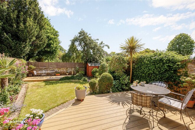 Homefield Road, London, W4