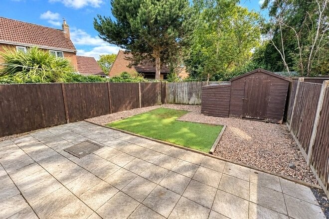 Holland Close, Lincolnshire, PE10