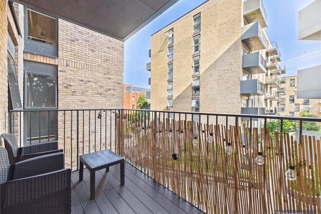 Lyon Road, Harrow, HA1