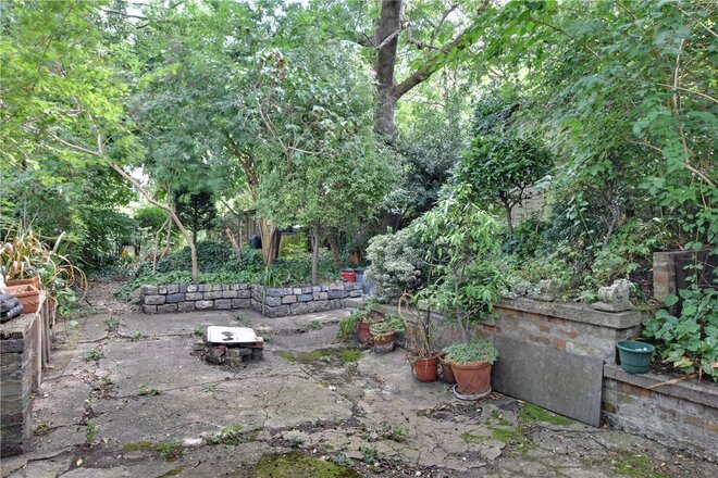 Lewisham Way, Brockley, SE4