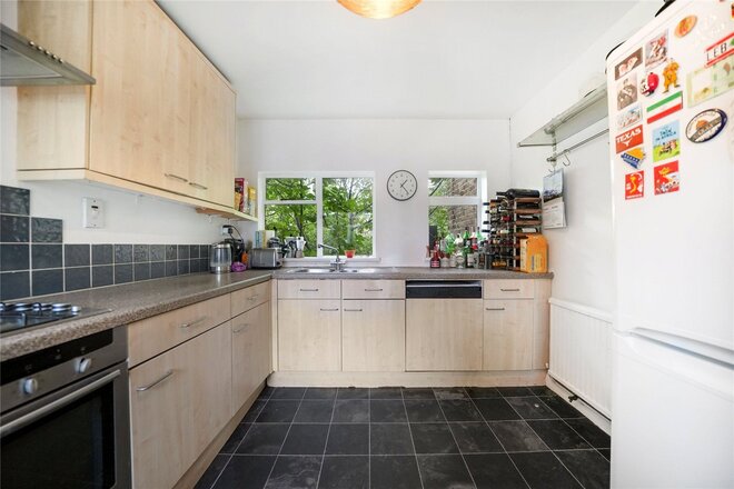 Kingsdown Road, London, N19
