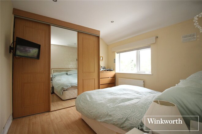 Cardinal Avenue, Hertfordshire, WD6
