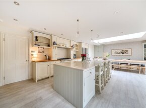 Boundstone Road, Farnham, GU10