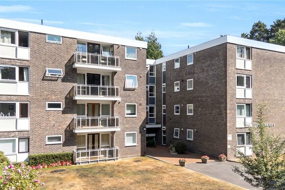 Beach Road, Poole, BH13