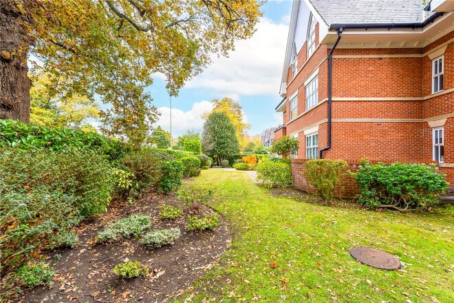 Ascent House, Weybridge, KT13