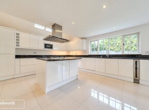 Woods Lane, Basingstoke, RG25