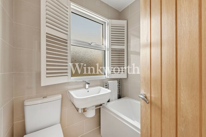 Woodside Gardens, London, N17