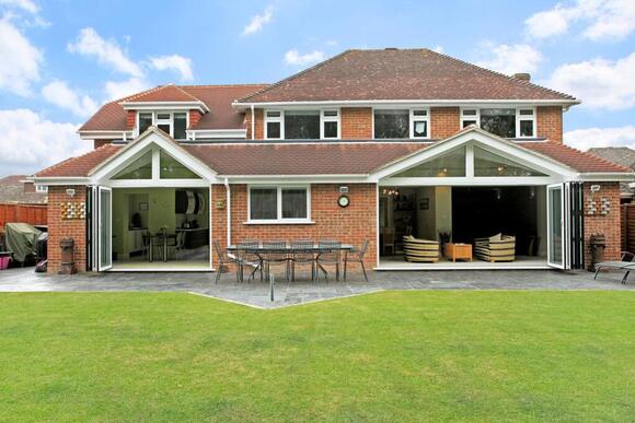 St Leonards Avenue, Basingstoke, RG24