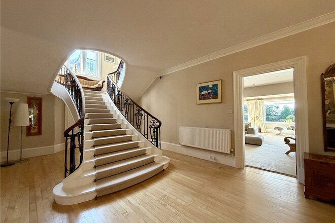 West Overcliff Drive, Dorset, BH4