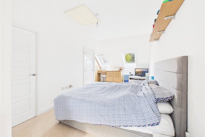 Greystone Walk, Devon, EX15