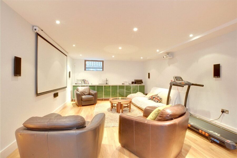 Cinema/Games Room