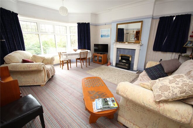 Forest Road, Poole, BH13