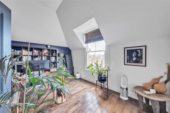 Maisemore Mansions, London, NW6