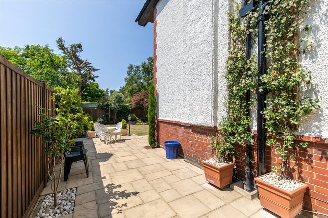 Tring Avenue, Ealing Common, W5
