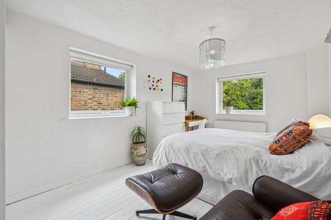 Hunsdon Road, London, SE14