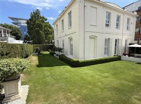 Point Pleasant, London, SW18