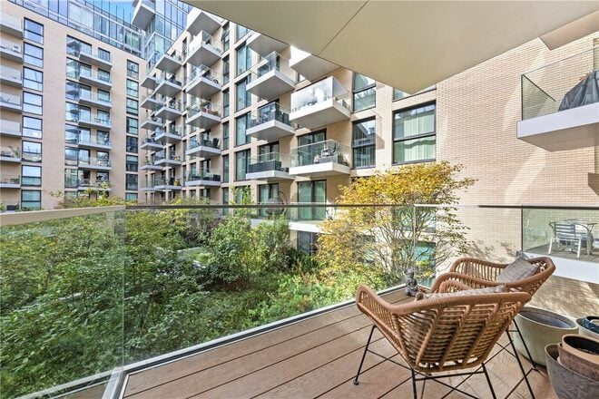 Bridle Mews, London, E1