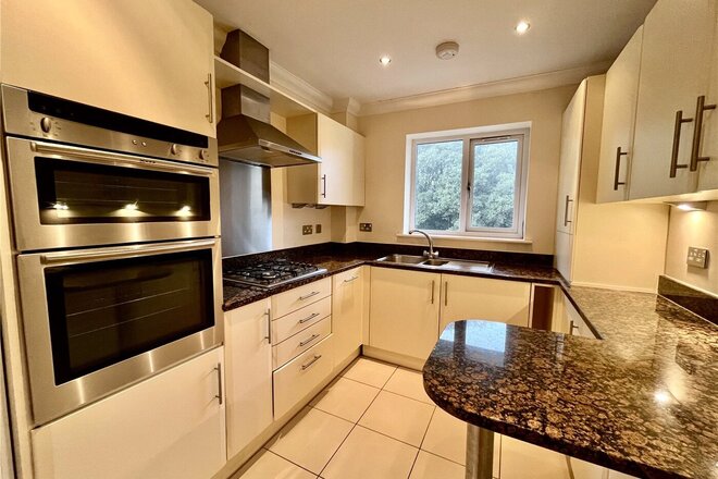 Chine Crescent Road, Bournemouth, BH2