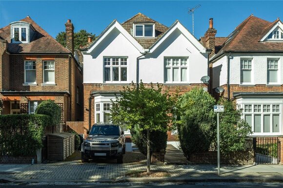Holmbush Road, London, SW15
