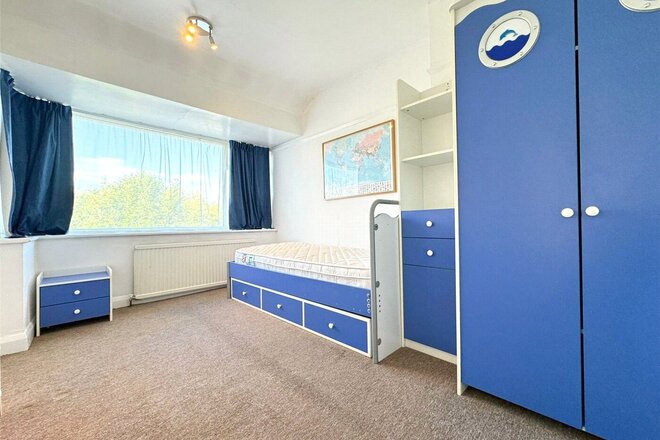 Hiliary Gardens, Stanmore, HA7