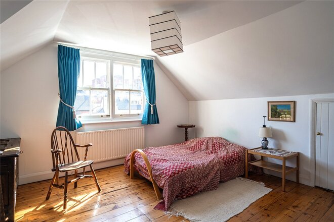 Killieser Avenue, London, SW2