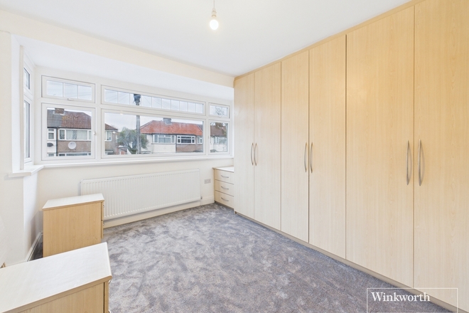 Reynolds Drive, Middelsex, HA8