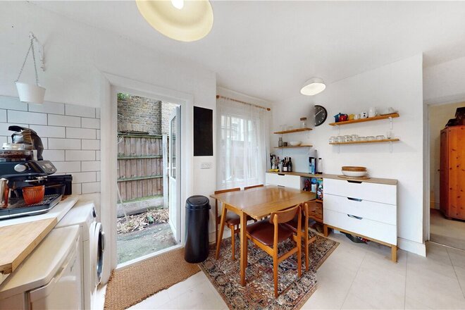 Fairbridge Road, London, N19