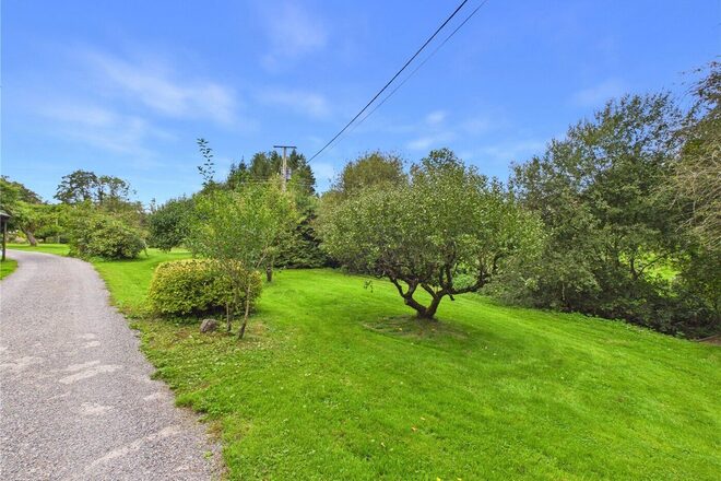 Lower Washfield, Devon, EX16