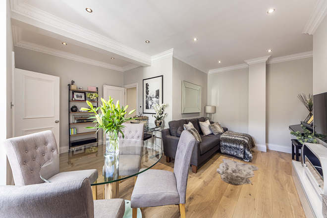 Randolph Avenue, London, W9