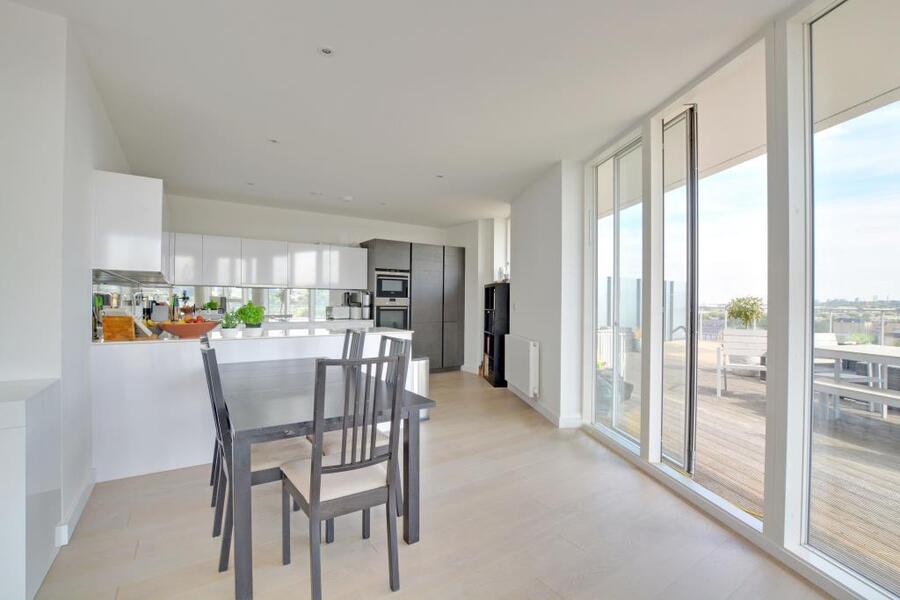 Kitchen/Dining